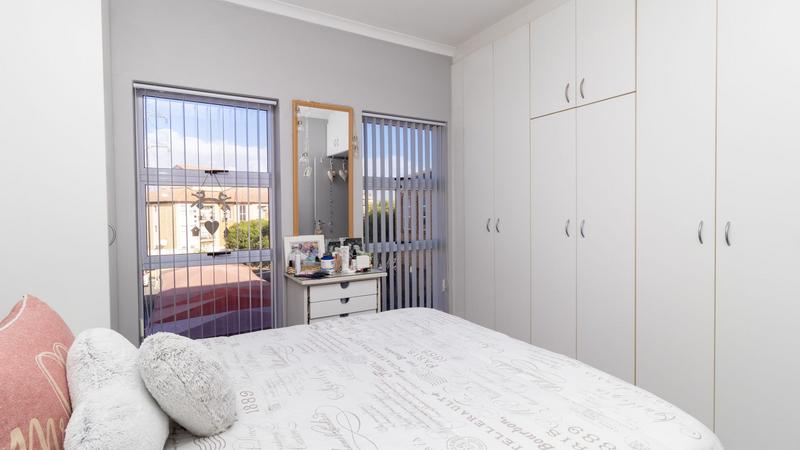 1 Bedroom Property for Sale in Sonkring Western Cape